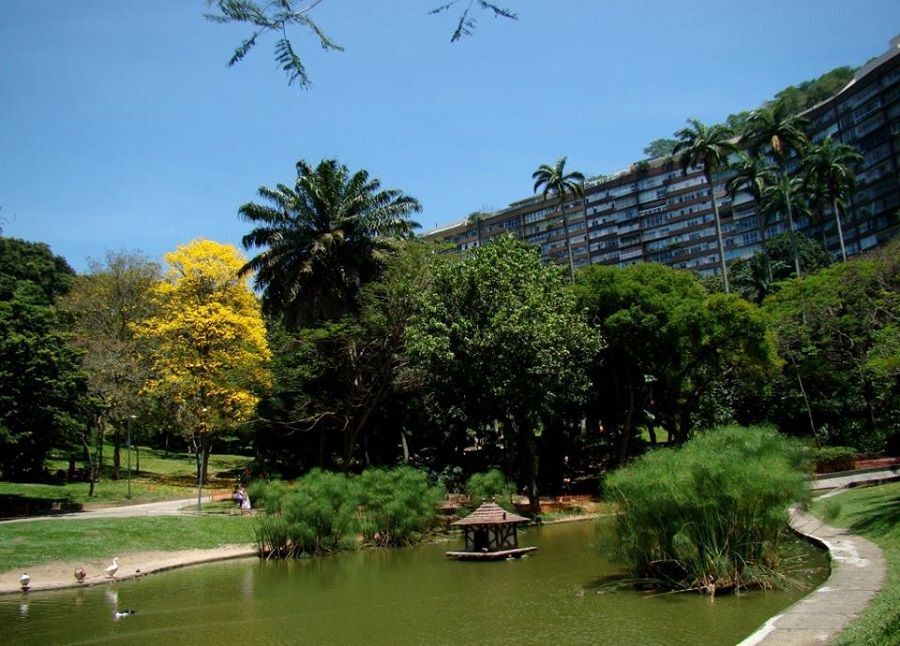 Parque Guinle localizado no rio de janeiro.
