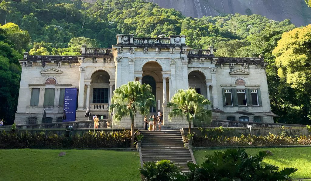 parque lage localizado no rio de janeiro.