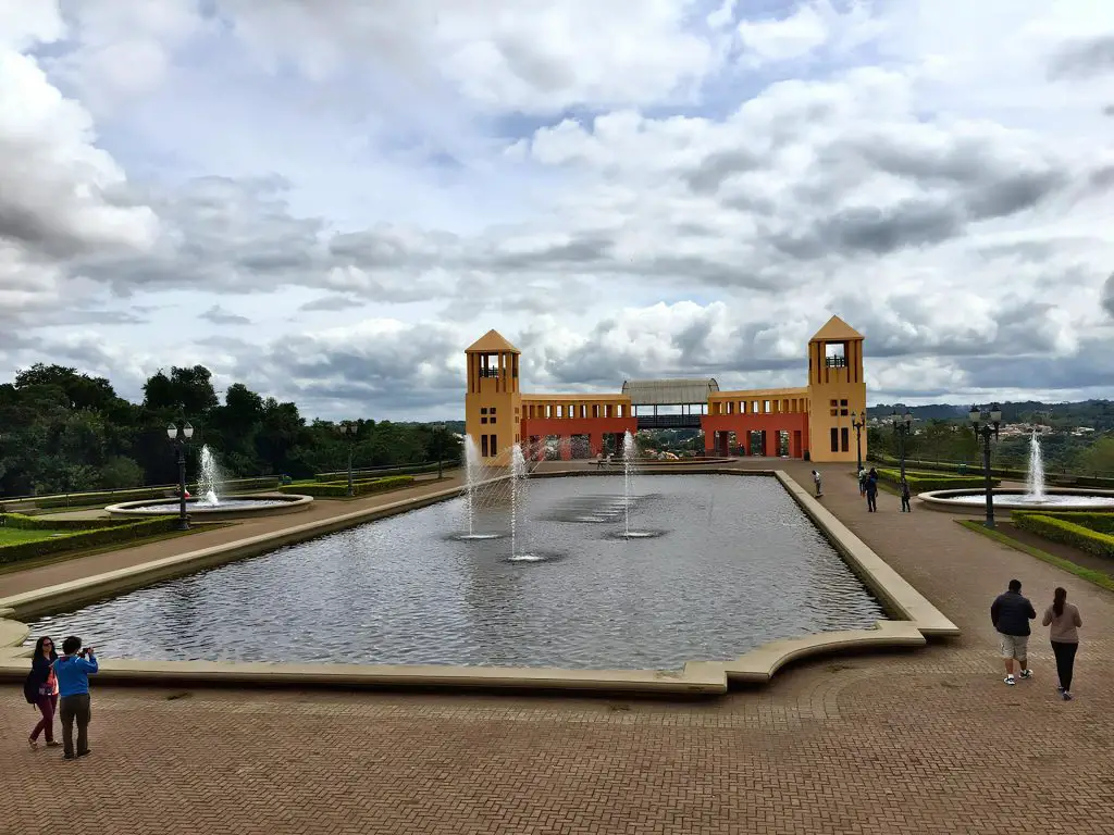 parque tanguá no bairro pilarzinho em curitiba.