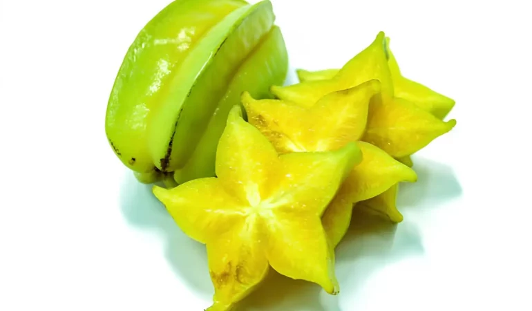 fruta carambola.