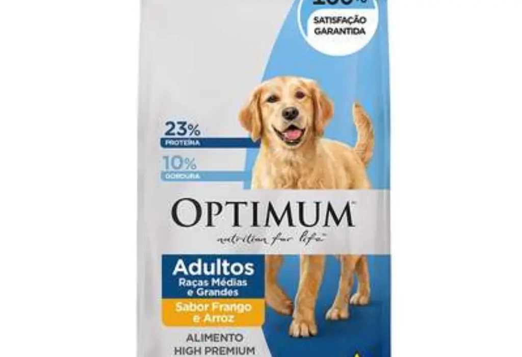 Uma pacote de ração da marca optimum.